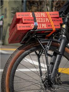 OLD MAN MOUNTAIN PIZZA RACK (SUITS TYRES UP TO 27.5X2.8" OR 700X50)