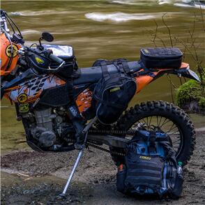 NELSON RIGG TRAILS END REAR FENDER BAG WITH TOOL ROLL RG-055 3L L28 W15 H7 [BLACK]
