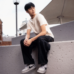 AMERICAN APPAREL 1301GD FADED ADULT TEE - FADED CREAM