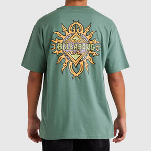 BILLABONG SUN UP SS TEE HUNTER GREEN