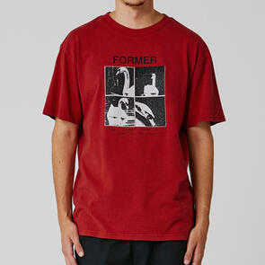 FORMER CYGNET T-SHIRT WASHED RED