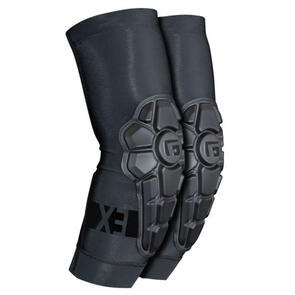 G-FORM PRO-X3 ELBOW GUARD TRIPLE MATT BLACK