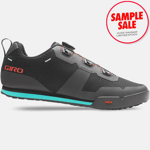 GIRO BIKE SAMPLE -  TRACKER BLACK SPARK SMP