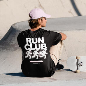 WEEKEND SOCIETY RUN CLUB TEE BLACK