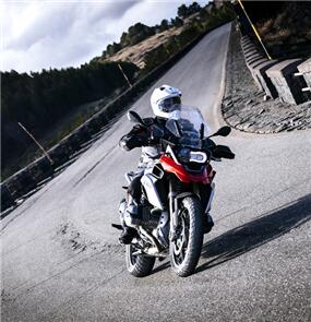 METZELER KAROO STREET 150/70R18 70V REAR T/L (WAS M3143000)