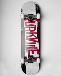 LURKVILLE TORN RED COMPLETE 7.75"