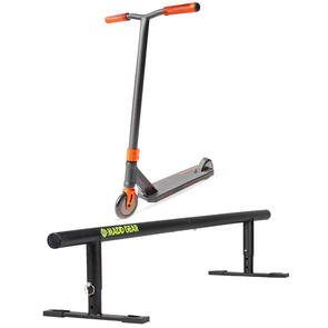 MGP MADD GEAR VIRAL RAVE SCOOTER INFERNO + RAIL