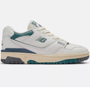 NEW BALANCE 550 SEA SALT WITH NEW SPRUCE AND CALCIUM D