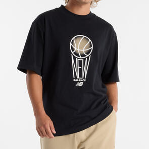 NEW BALANCE HOOPS GRAPHIC T-SHIRT BLACK