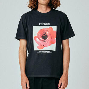 FORMER ROSETTE T-SHIRT BLACK