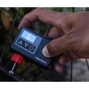 RYDER ELECTRIC BIKE PUMP W/DIGI PRESSURE GAUGE