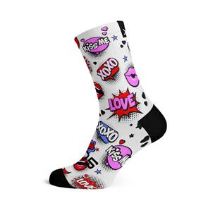 SOX FOOTWEAR LOVE STRUCK CREW SOCKS 