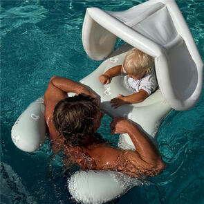 SUNNYLIFE 2026 FLOAT TOGETHER BABY SEAT SAMMY THE SEAGULL GREEN