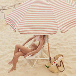SUNNYLIFE 2026 LUXE BEACH UMBRELLA TIERRA CLAY STRIPE