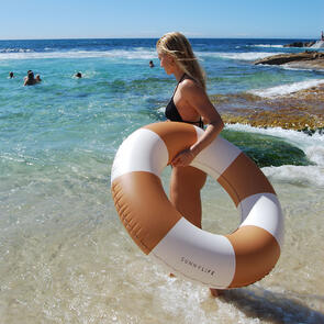 SUNNYLIFE 2026 SLIM TUBE POOL RING TIERRA CLAY
