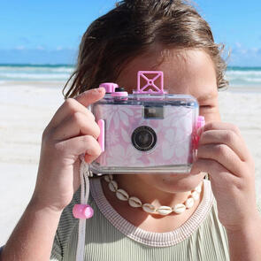 SUNNYLIFE 2026 UNDERWATER CAMERA STOLE MY HEART PINK FLORAL