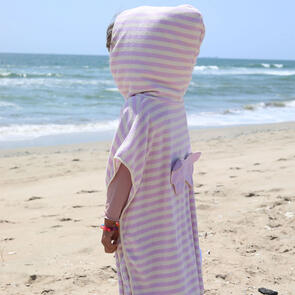 SUNNYLIFE KIDS CHARACTER HOODED TOWEL PRINCESS SWAN SOFT LILAC