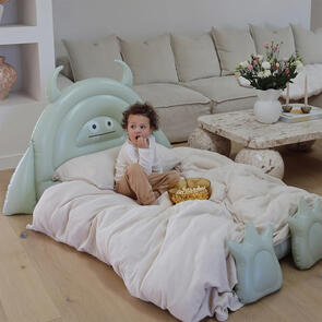 SUNNYLIFE KIDS SLEEPOVER BED MONSTER SAGE