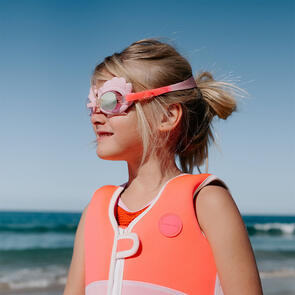 SUNNYLIFE MELODY THE MERMAID MINI SWIM GOGGLES NEON STRAWBERRY