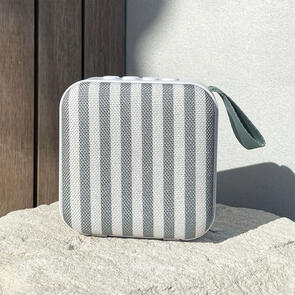 SUNNYLIFE PORTABLE TRAVEL SPEAKER THE VACAY OLIVE STRIPE