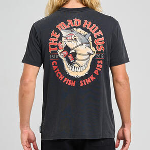 THE MAD HUEYS SHARK TINS SS TEE WASHED BLACK