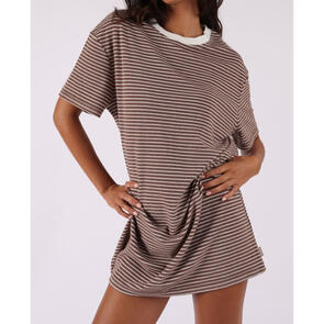 TOWN & COUNTRY PIPELINE TEE DRESS COCOA