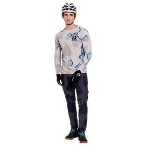 TROY LEE DESIGNS 2026 SKYLINE PRO LS JERSEY FLOW CAMO PUMICE / SKYLINE PRO PANT FLOW CAMO CARBON