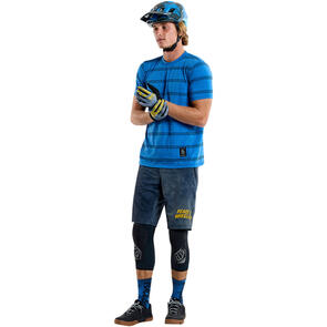 TROY LEE DESIGNS SKYLINE SS RIDE TEE WASHED OUT COBALT AND SHORTS